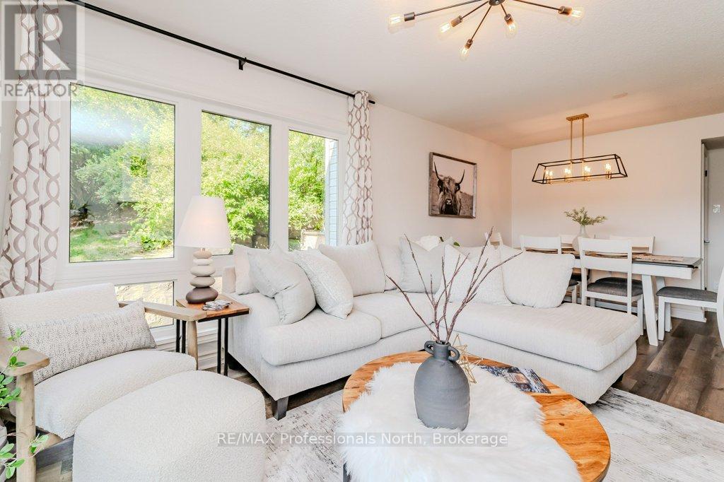 105 - 33 DEERHURST DRIVE, huntsville (chaffey), Ontario