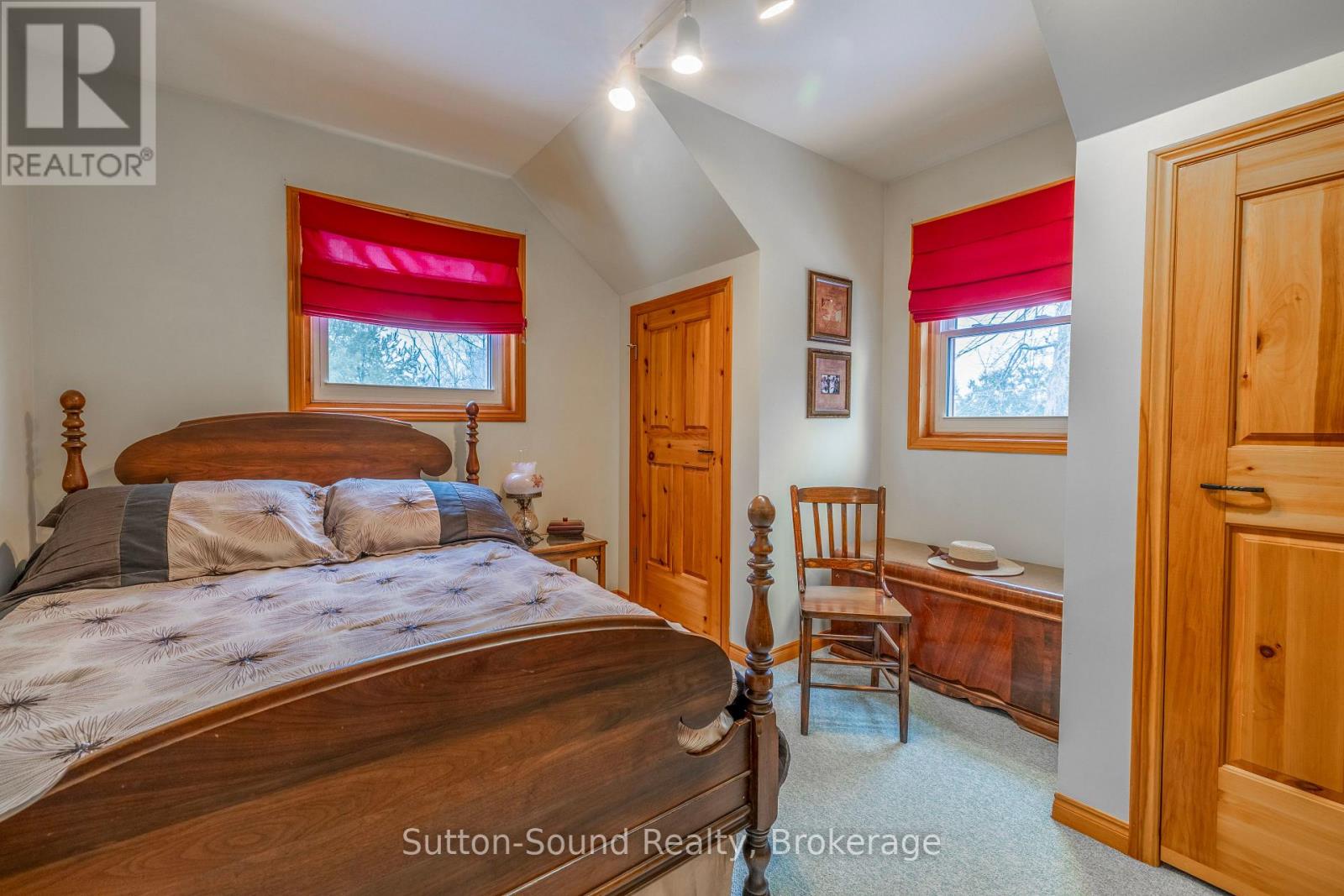 625 Mallory Beach Road, South Bruce Peninsula, Ontario  N0H 2T0 - Photo 20 - X12702472