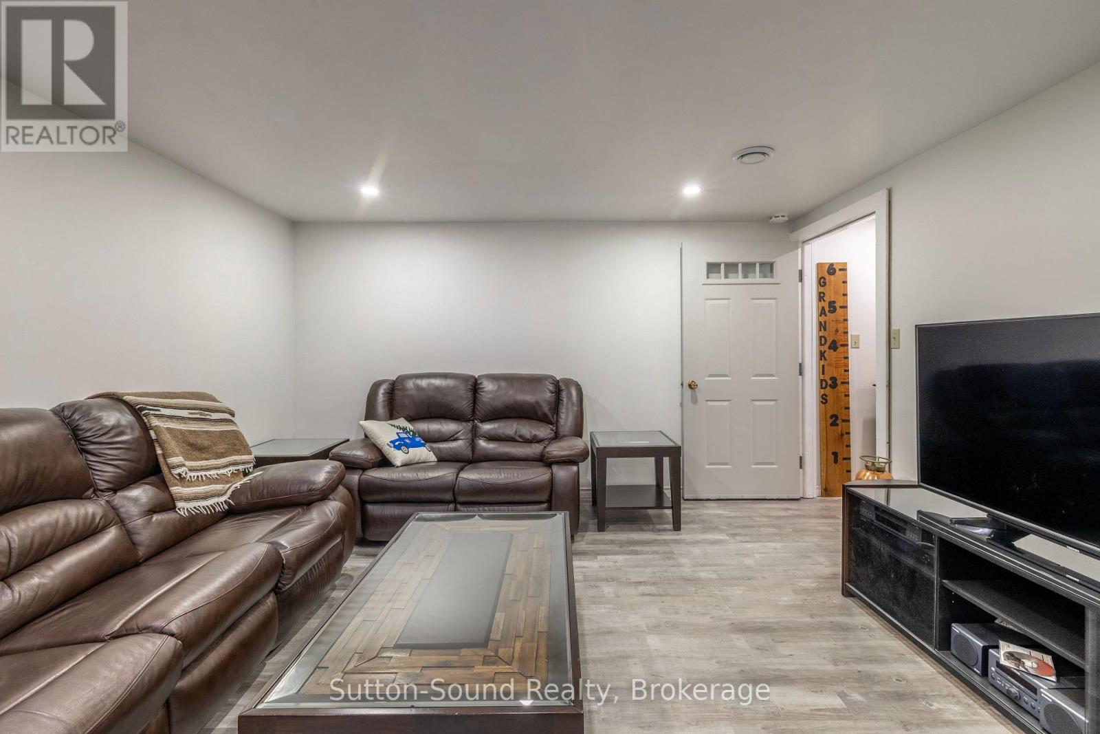 625 Mallory Beach Road, South Bruce Peninsula, Ontario  N0H 2T0 - Photo 26 - X12702472