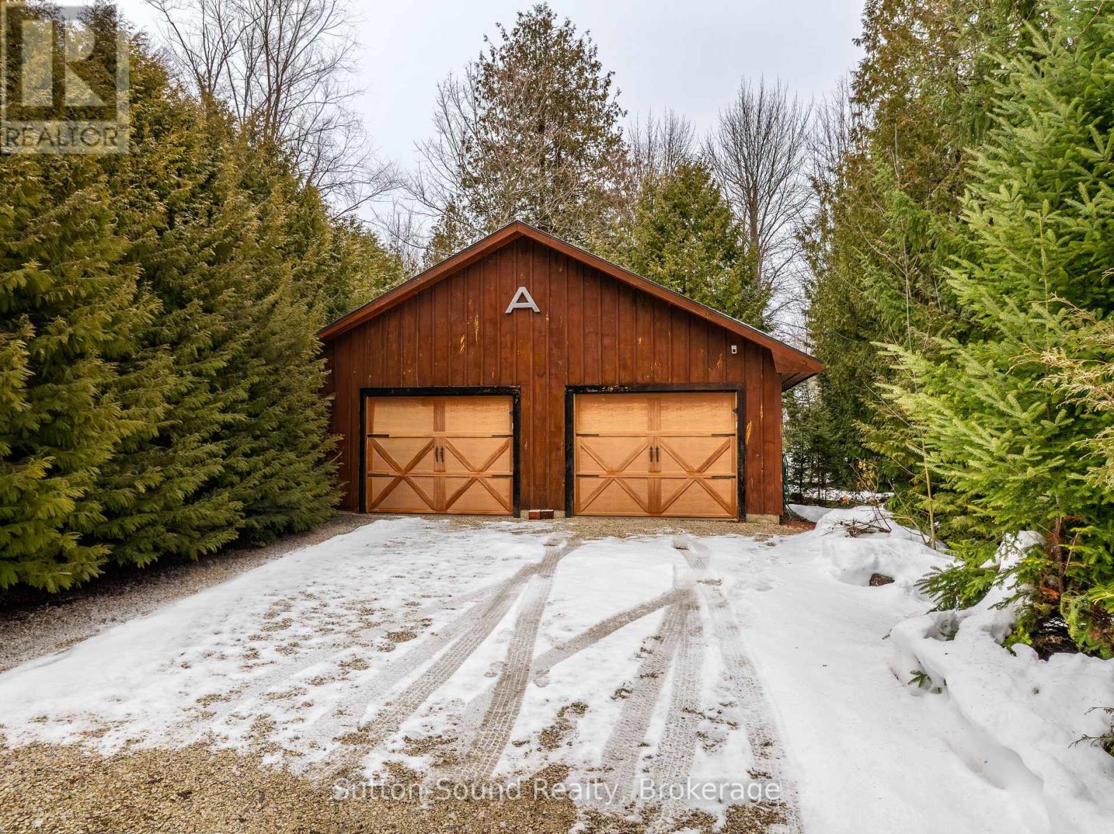 625 Mallory Beach Road, South Bruce Peninsula, Ontario  N0H 2T0 - Photo 4 - X12702472