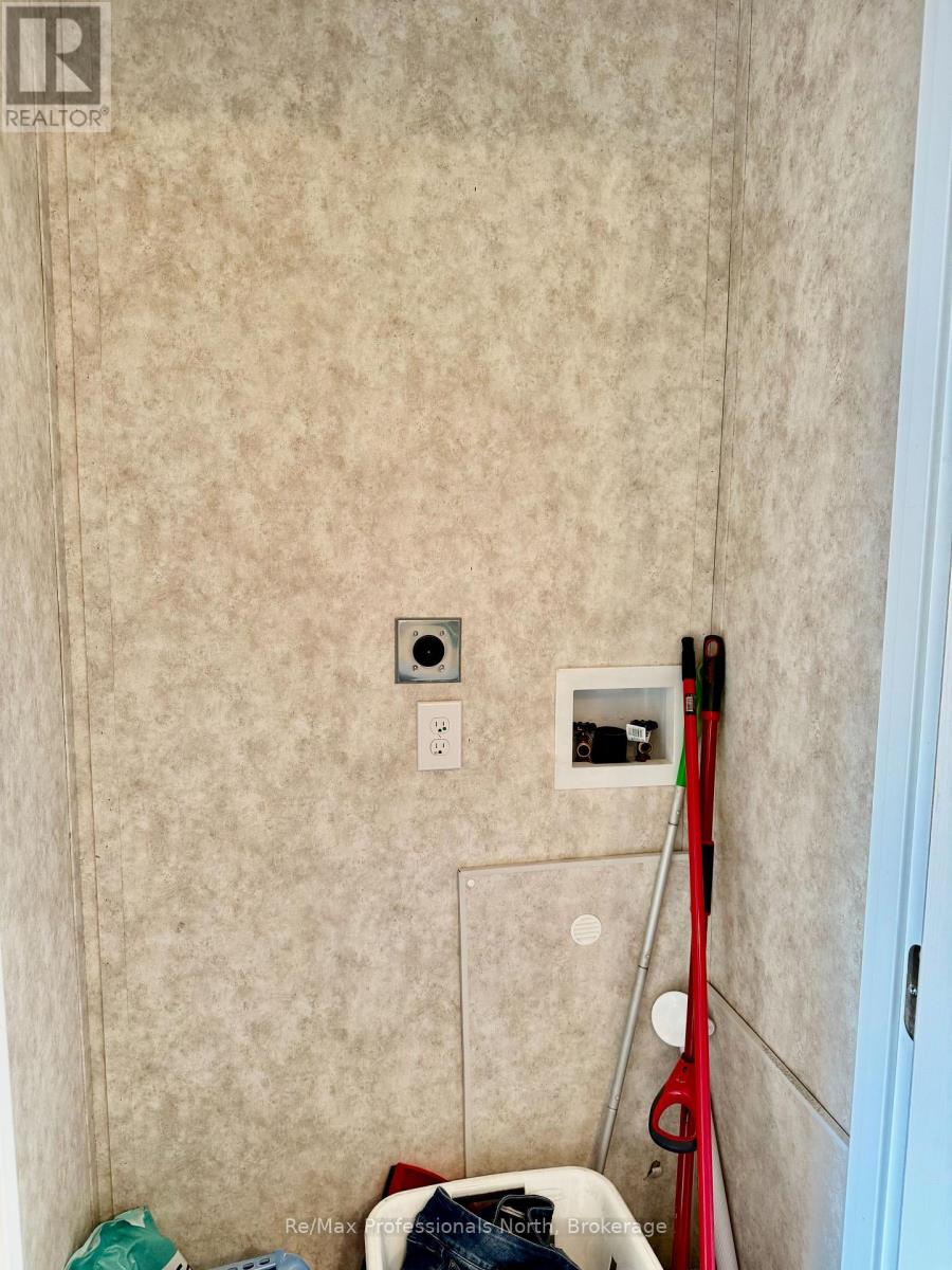 60 - 1007 Racoon Road, Gravenhurst (Morrison), Ontario  P1P 0C3 - Photo 9 - X12702502