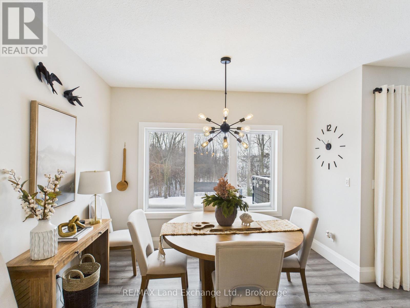 405 Mccullough Crescent, Kincardine, Ontario  N2Z 0A8 - Photo 10 - X12702536