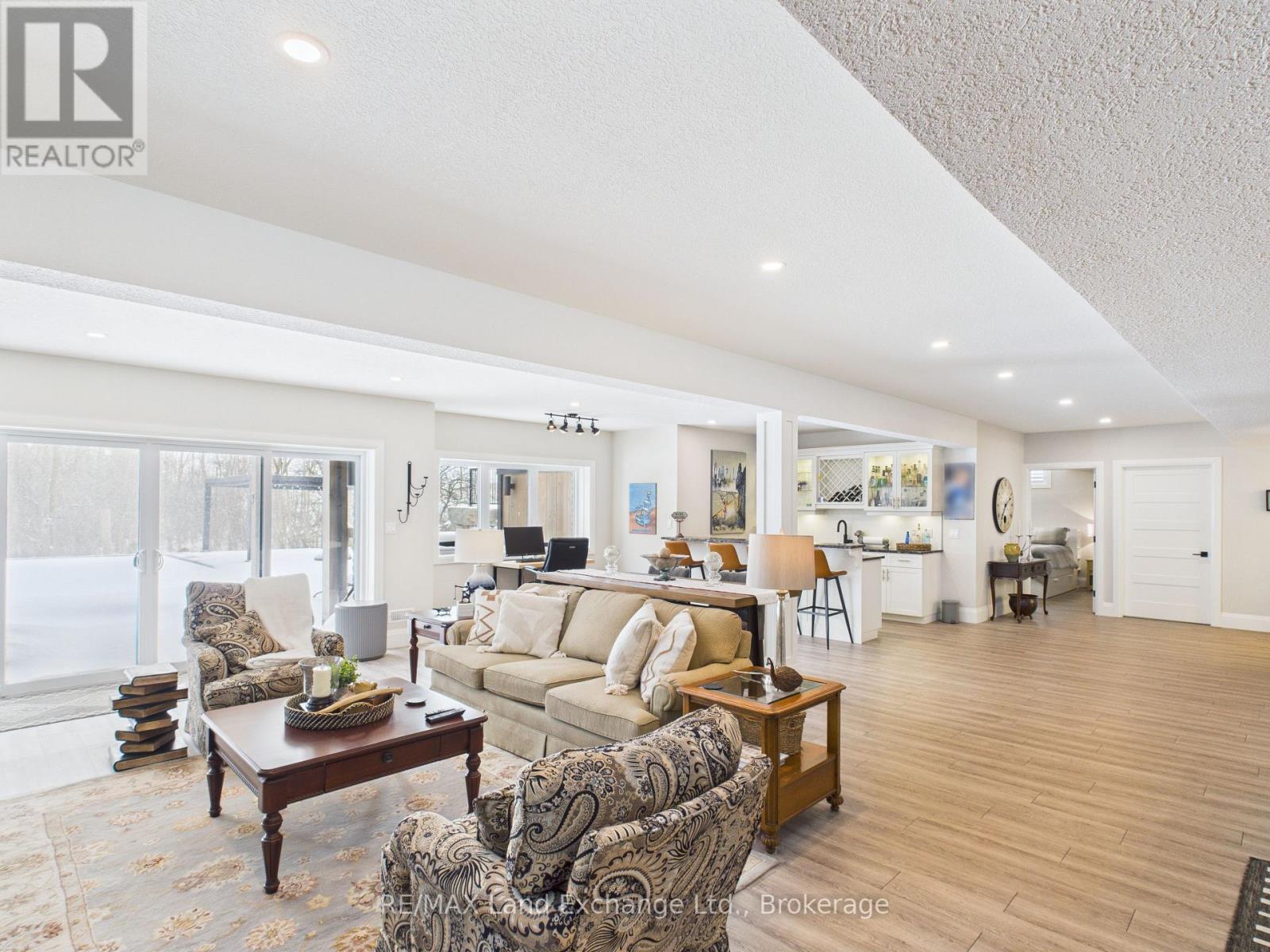 405 Mccullough Crescent, Kincardine, Ontario  N2Z 0A8 - Photo 21 - X12702536