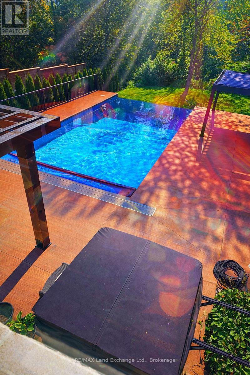 405 Mccullough Crescent, Kincardine, Ontario  N2Z 0A8 - Photo 29 - X12702536