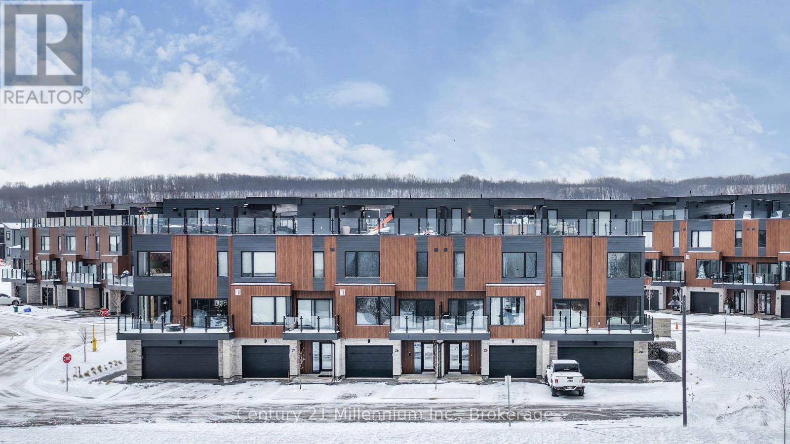 25 - 117 Sladden Court, Blue Mountains, Ontario  N0H 2P0 - Photo 1 - X12702604