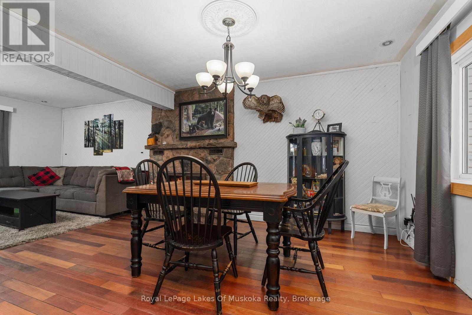 2892 60 Highway E, Lake Of Bays (Franklin), Ontario  P0A 1H0 - Photo 11 - X12702616