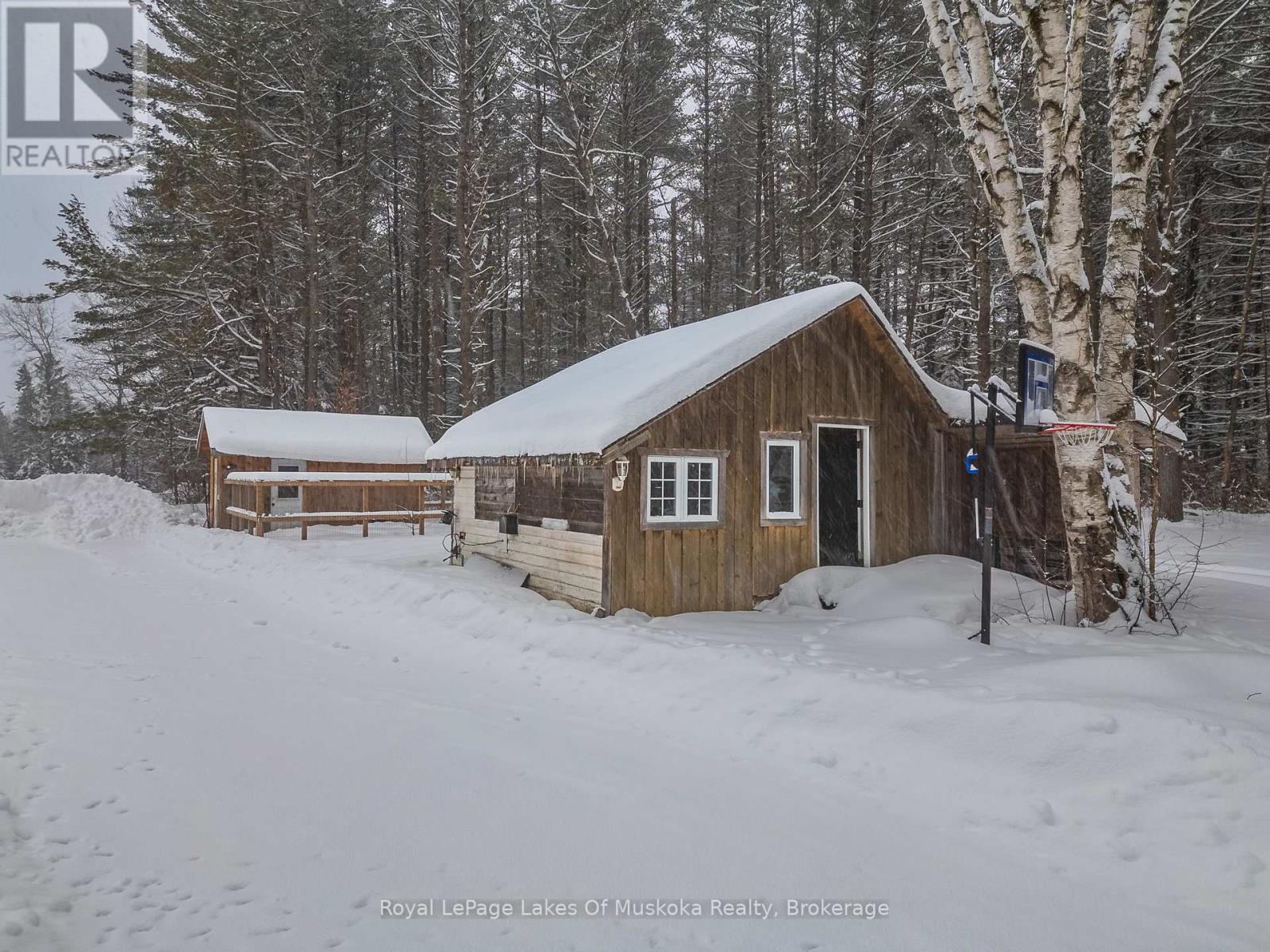 2892 60 Highway E, Lake Of Bays (Franklin), Ontario  P0A 1H0 - Photo 27 - X12702616