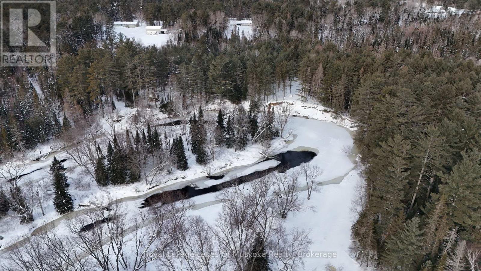 2892 60 Highway E, Lake Of Bays (Franklin), Ontario  P0A 1H0 - Photo 34 - X12702616