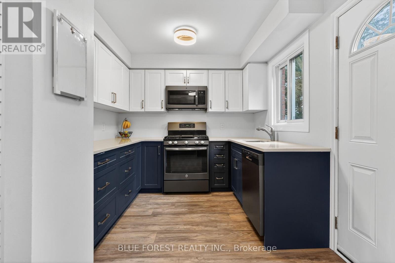 74 - 700 Exeter Road, London South, Ontario  N6E 1L2 - Photo 14 - X12702516