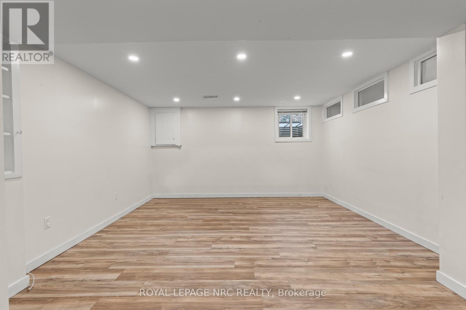 5698 Heritage Drive, Niagara Falls (Church's Lane), Ontario  L2J 3L2 - Photo 21 - X12702290