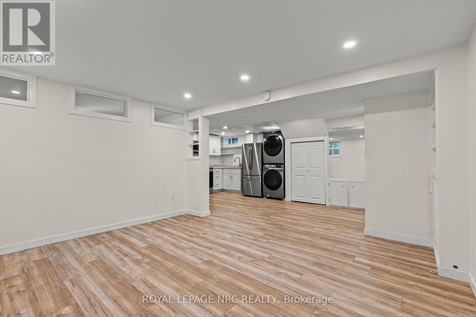 5698 Heritage Drive, Niagara Falls (Church's Lane), Ontario  L2J 3L2 - Photo 23 - X12702290