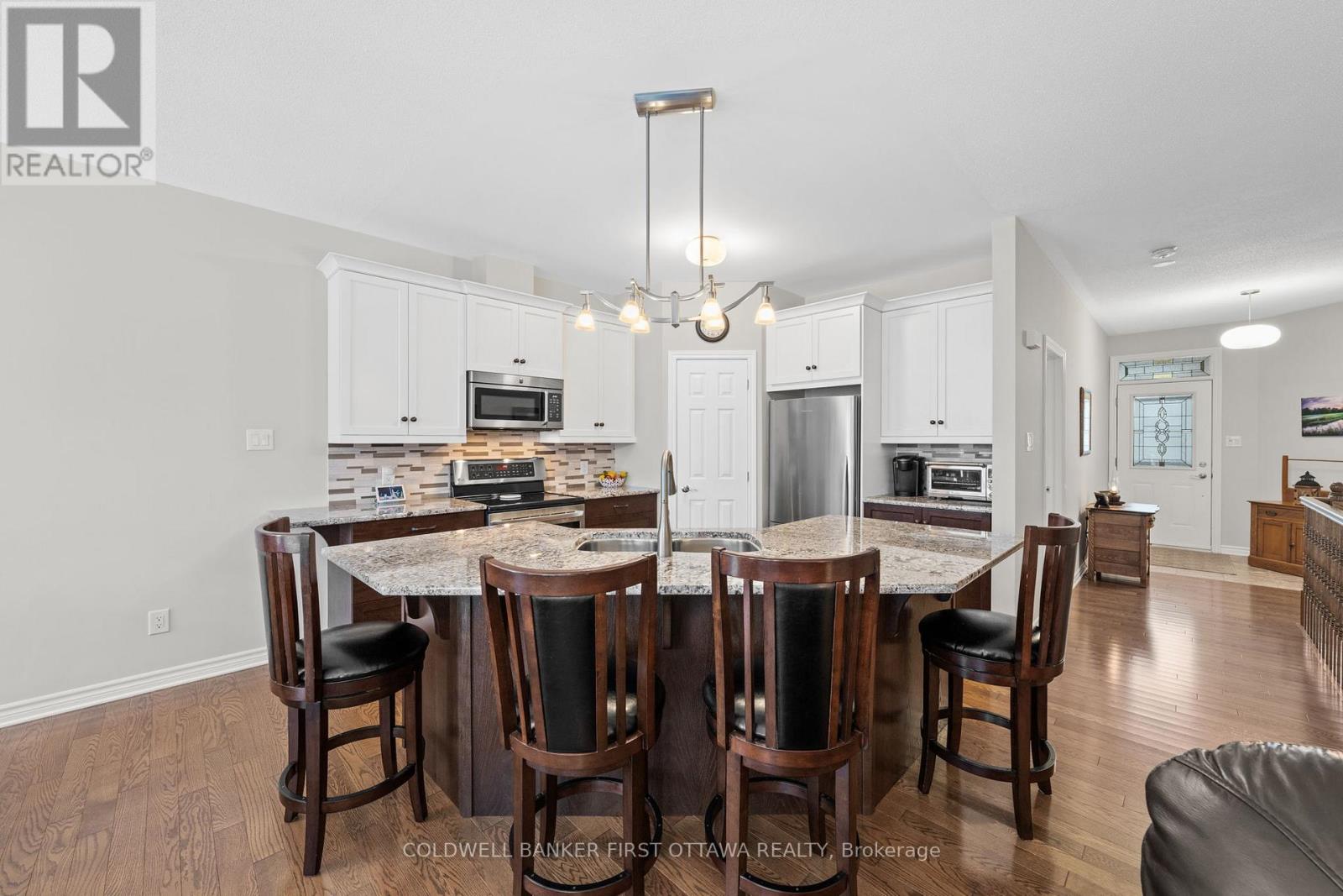 239 Royal Landing Gate, North Grenville, Ontario  K0G 1J0 - Photo 8 - X12702402