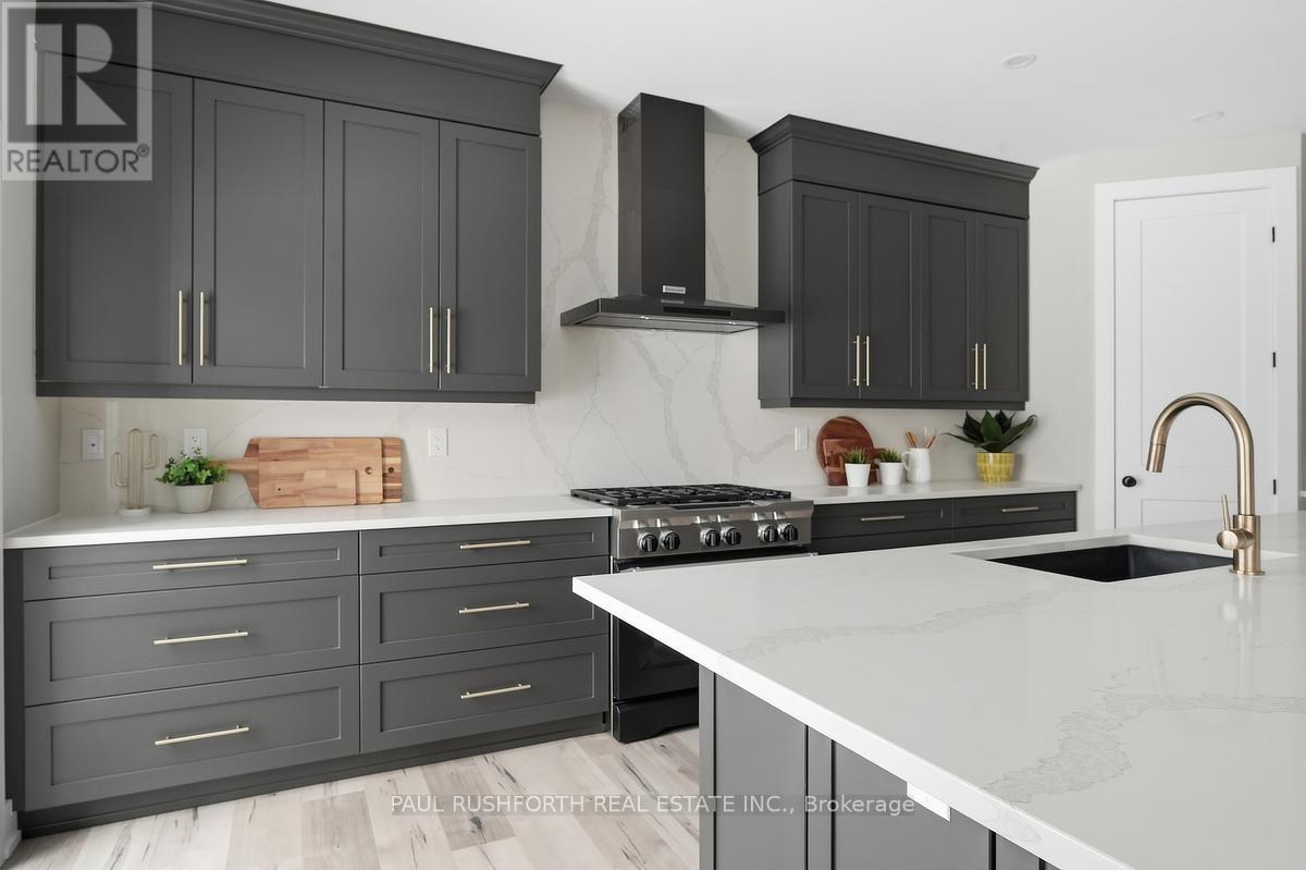 114 Dun Skipper Drive, Ottawa, Ontario  K1X 0G2 - Photo 10 - X12702468