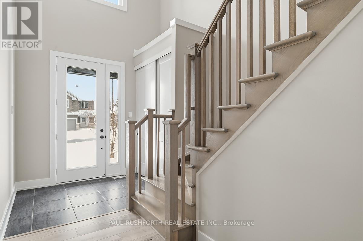 114 Dun Skipper Drive, Ottawa, Ontario  K1X 0G2 - Photo 2 - X12702468