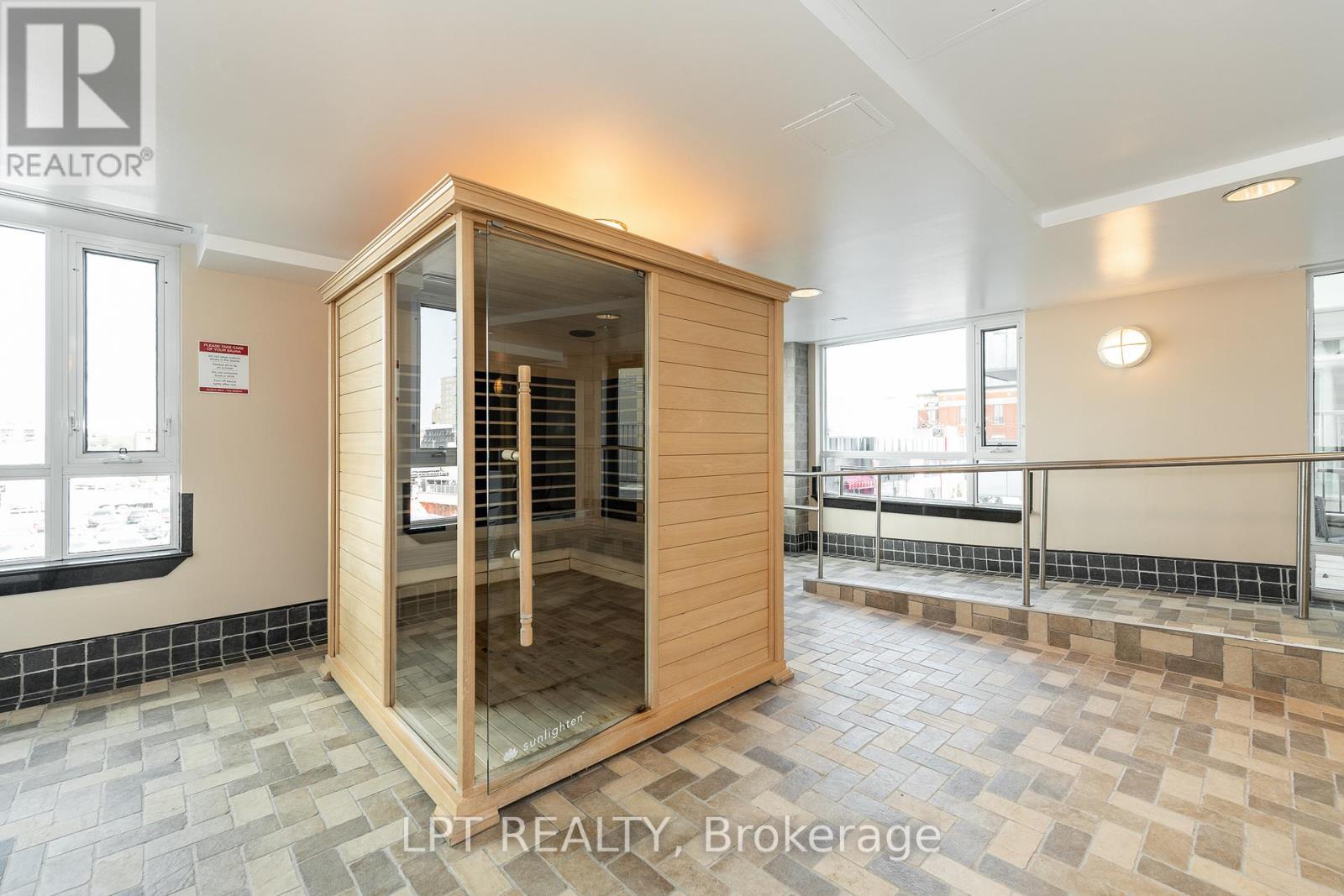 305 - 200 Besserer Street, Ottawa, Ontario  K1N 0A7 - Photo 25 - X12702488