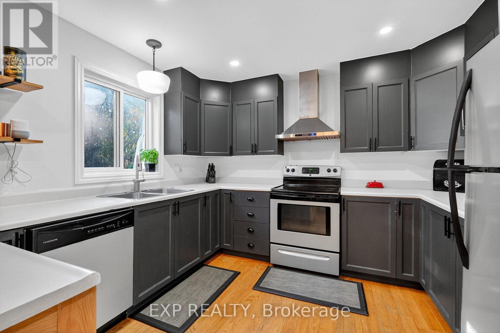 544 Loucks Drive, Russell, Ontario  K4R 1B6 - Photo 10 - X12702586