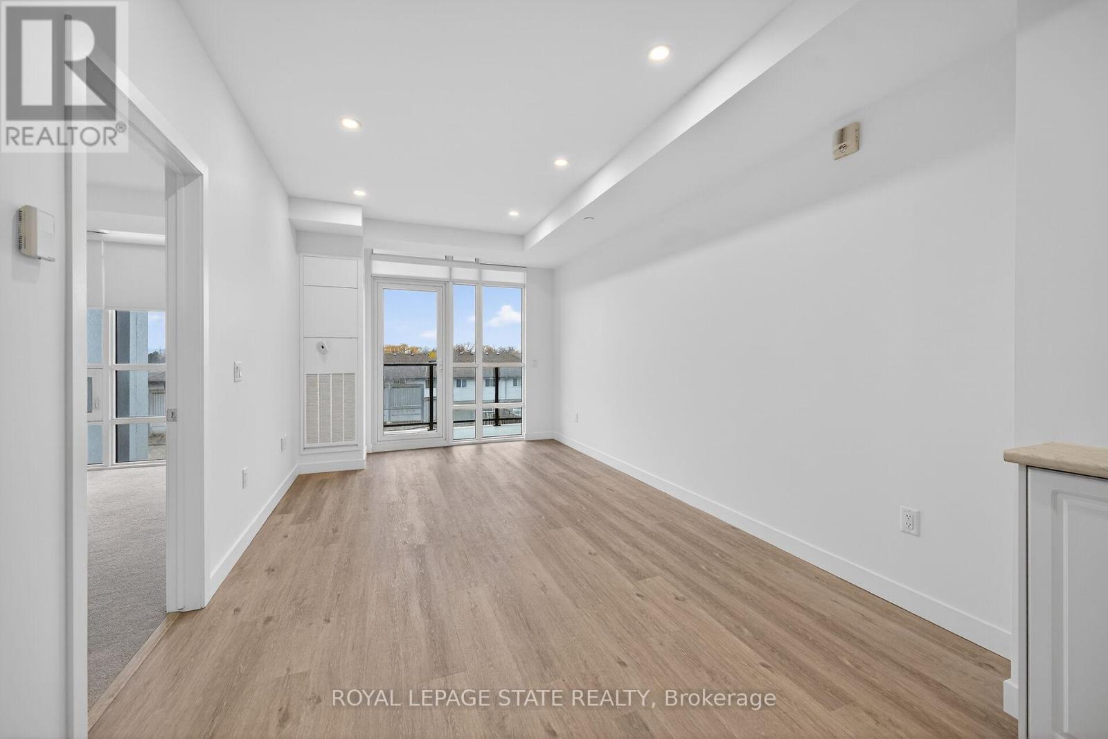 327 - 461 Green Road, Hamilton, Ontario  L8E 0L5 - Photo 11 - X12702298