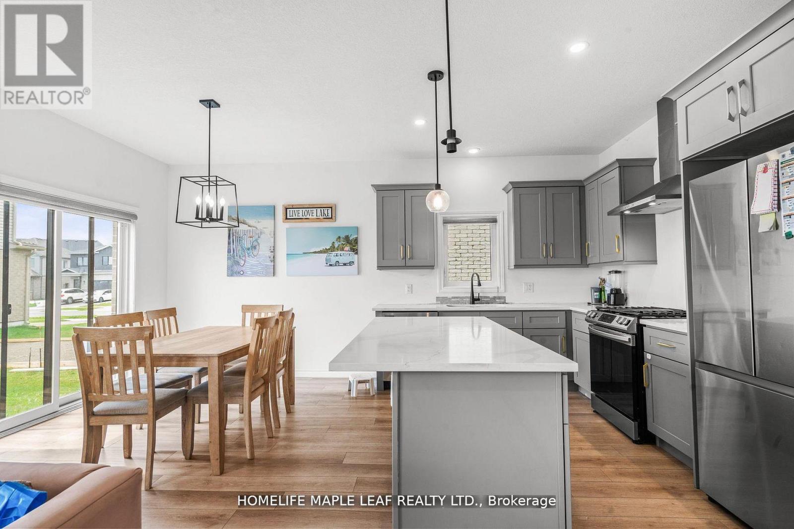 93 Middleton Avenue, London South, Ontario  N6L 0G4 - Photo 8 - X12702332