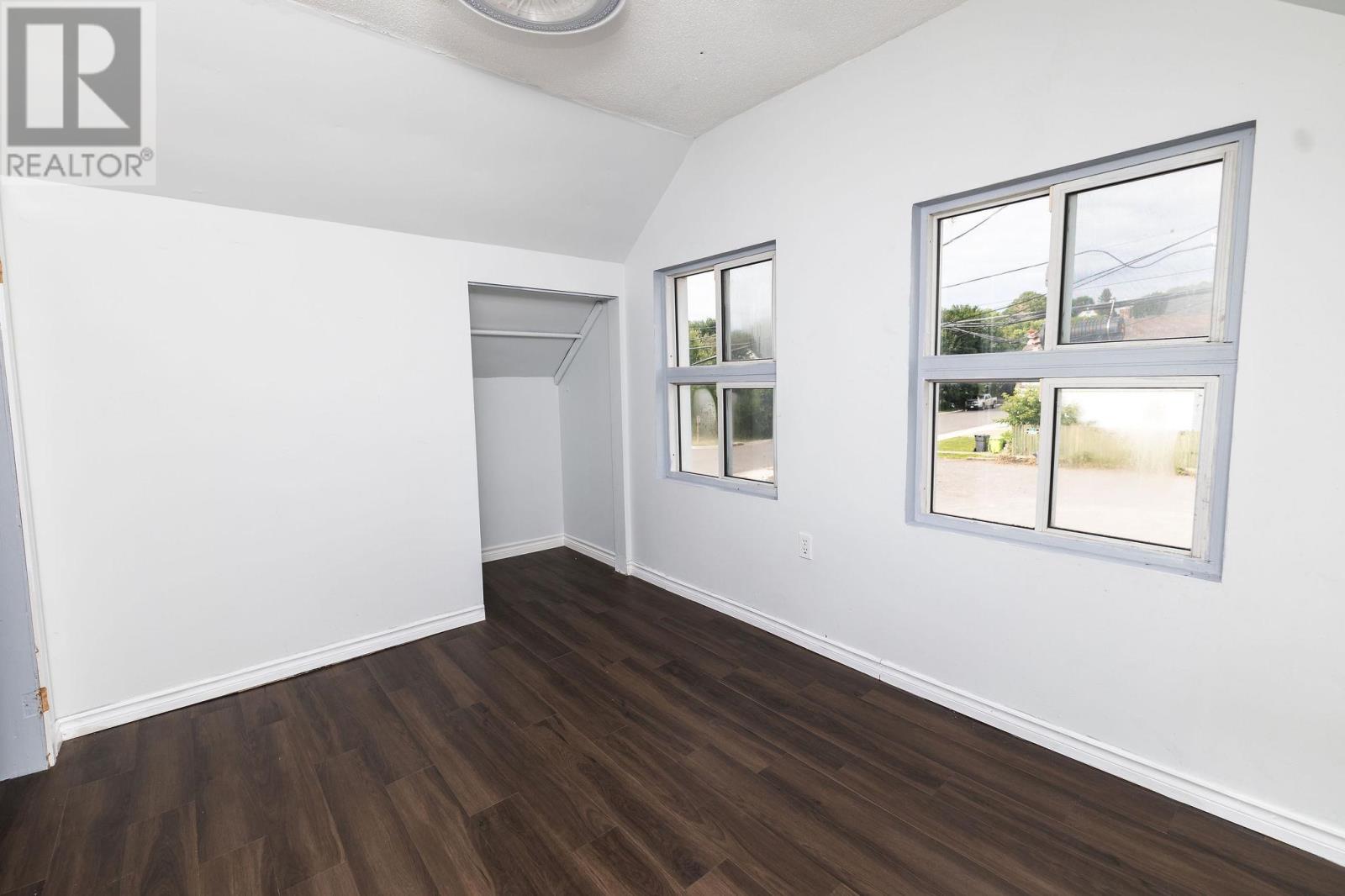 55 Grosvenor Ave, Sault Ste. Marie, Ontario P6B 2L8 - Photo 15 - SM252353