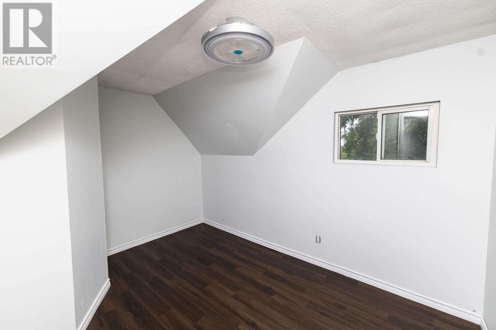 55 Grosvenor Ave, Sault Ste. Marie, Ontario P6B 2L8 - Photo 23 - SM252353