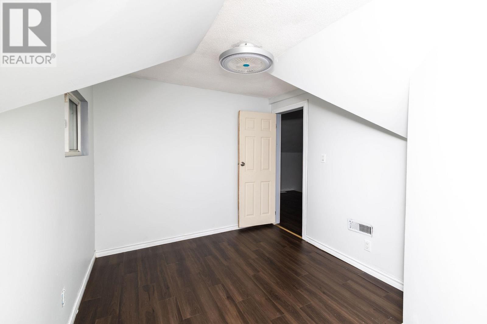 55 Grosvenor Ave, Sault Ste. Marie, Ontario P6B 2L8 - Photo 24 - SM252353