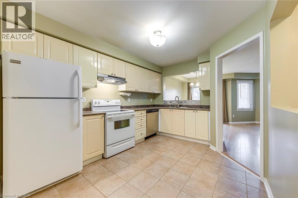 2266 Arbourview Drive, Oakville, Ontario  L6M 3N6 - Photo 8 - 40799042