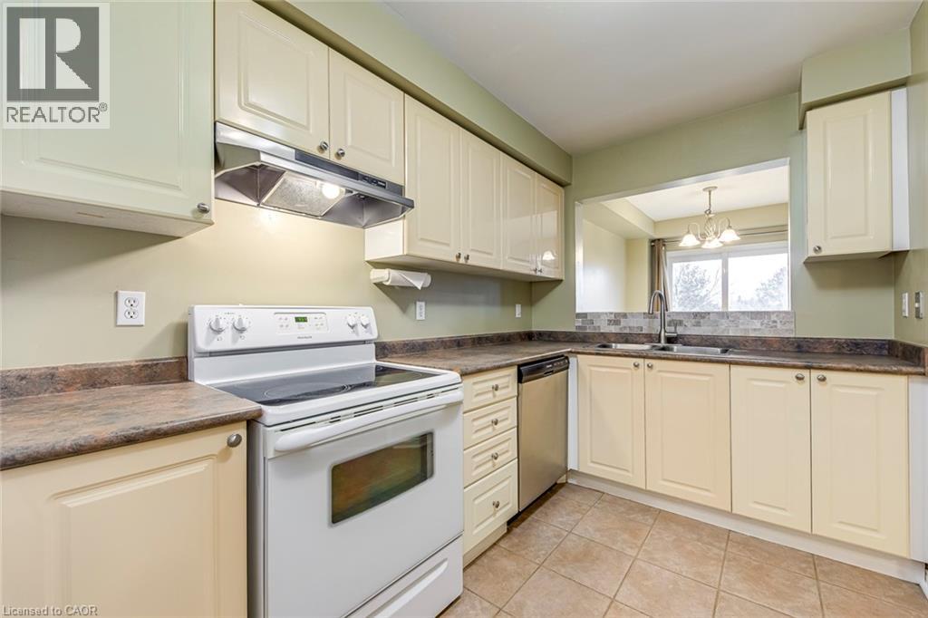 2266 Arbourview Drive, Oakville, Ontario  L6M 3N6 - Photo 9 - 40799042