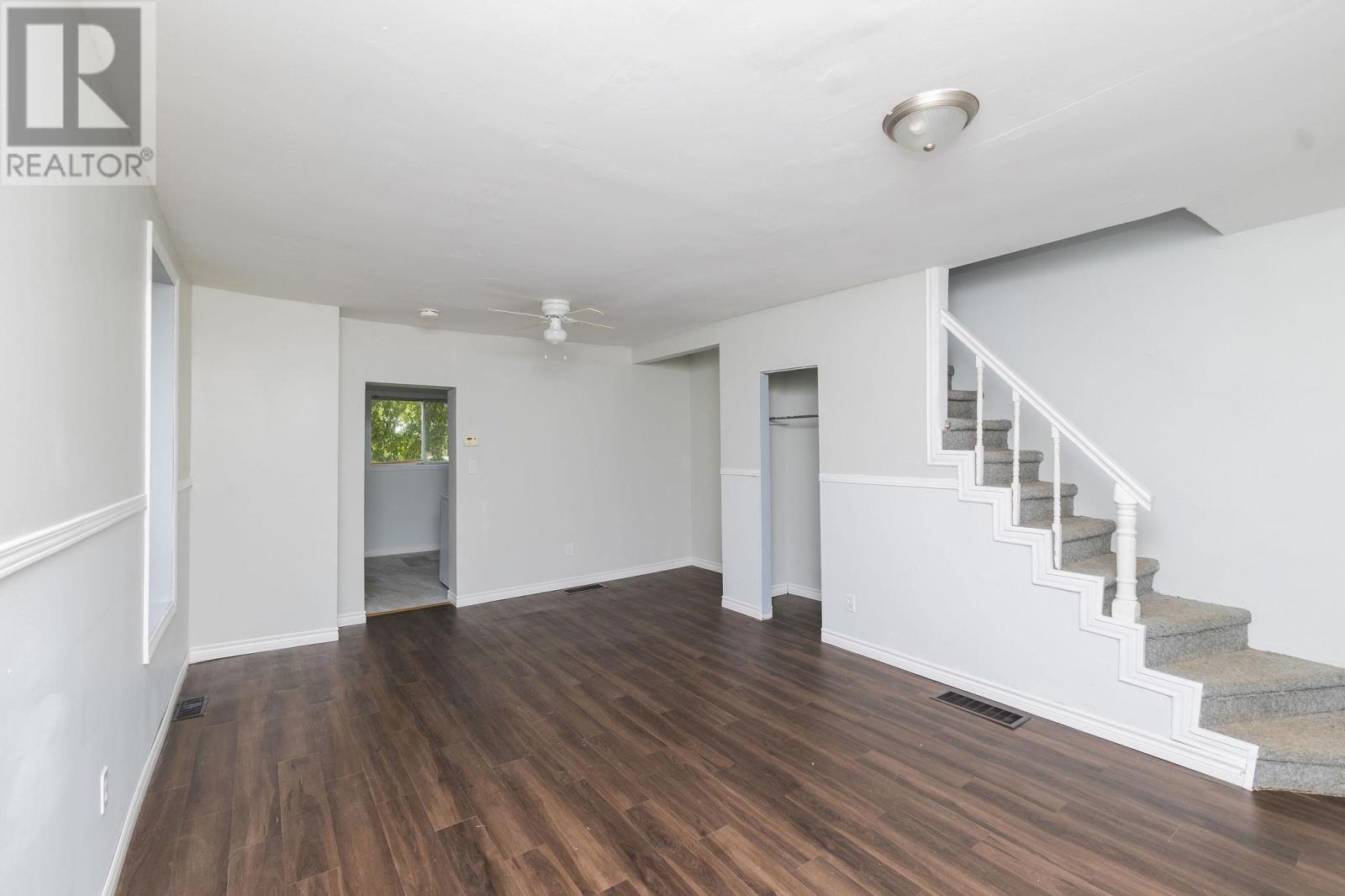 55 Grosvenor Ave, Sault Ste. Marie, Ontario P6B 2L8 - Photo 7 - SM252353