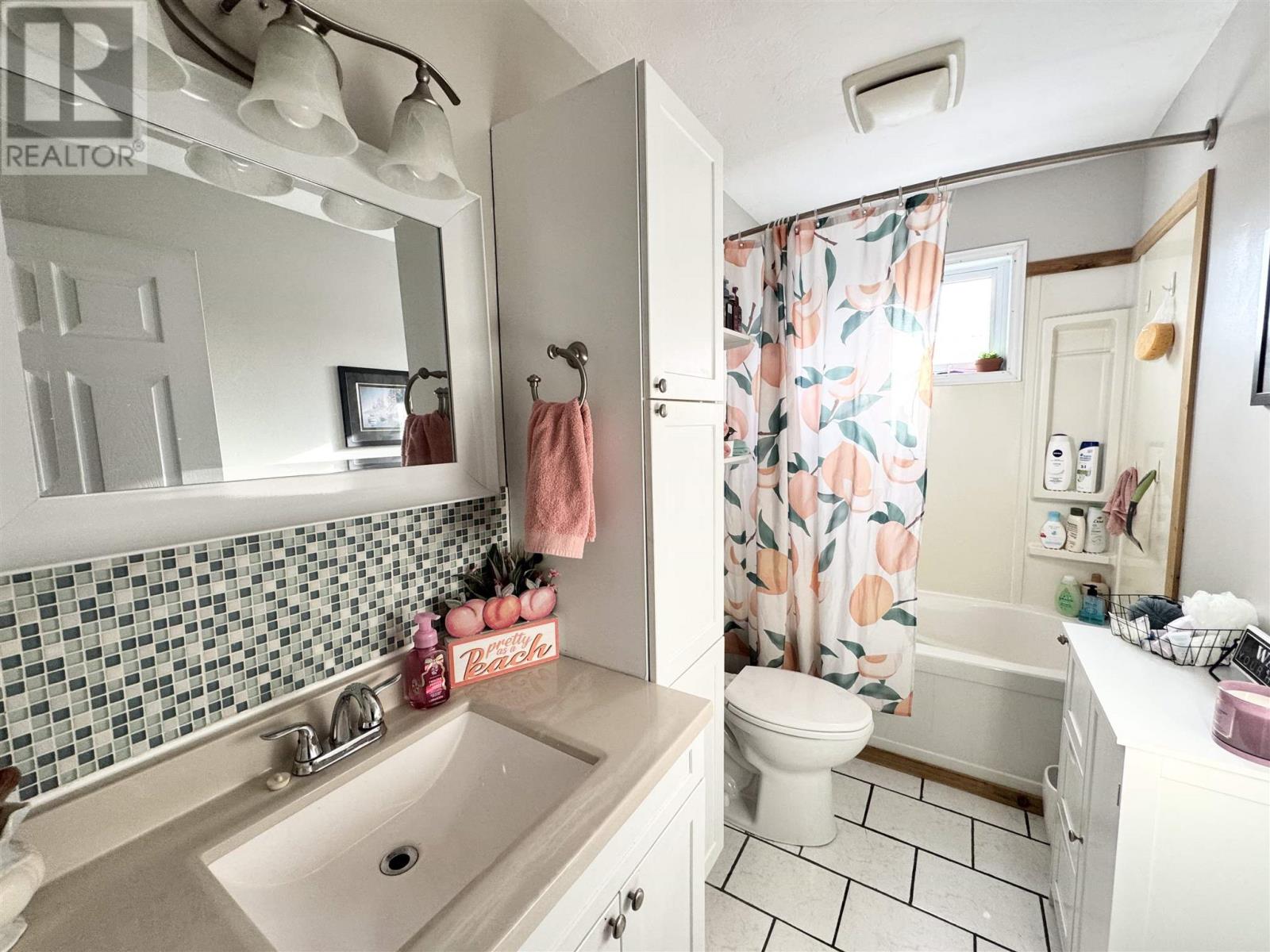 70 Richard St, Chapleau, Ontario  P0M 1K0 - Photo 21 - SM260084