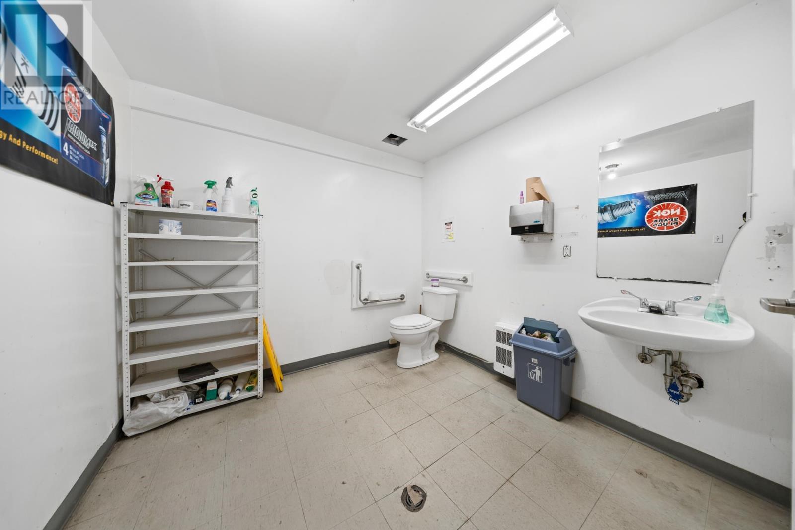 20 Second Lin E, Sault Ste. Marie, Ontario  P6C 2M6 - Photo 35 - SM260105