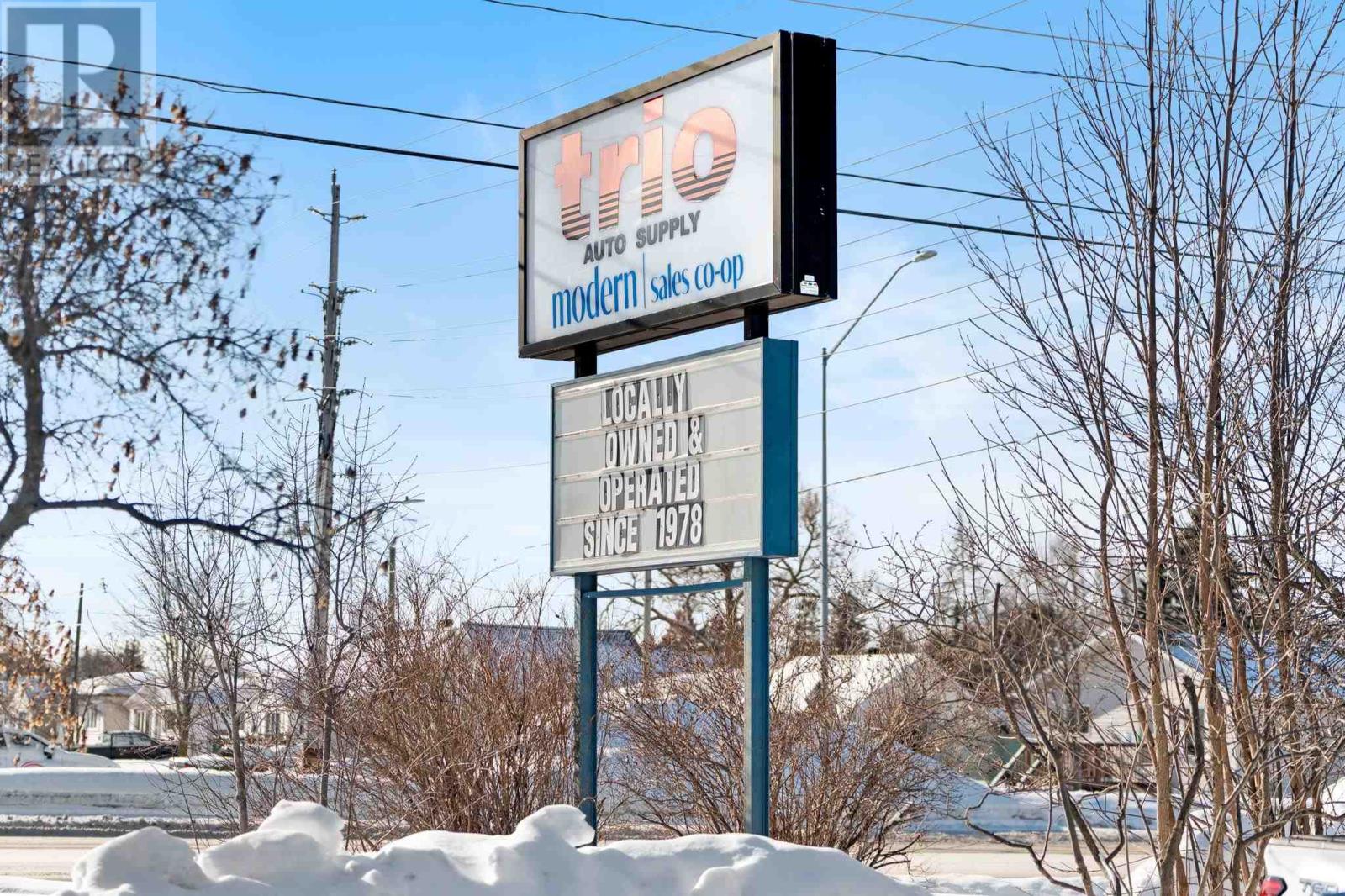 20 Second Lin E, Sault Ste. Marie, Ontario  P6C 2M6 - Photo 6 - SM260105