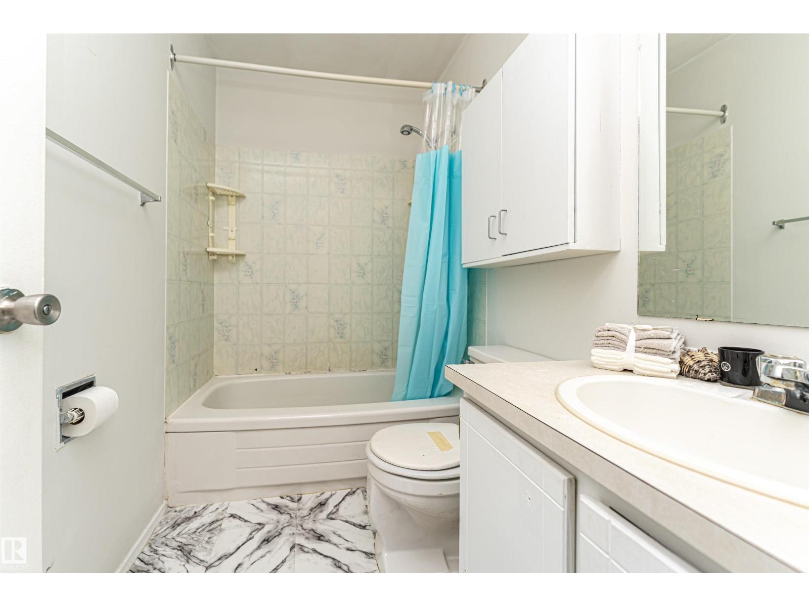 8660 27 Av Nw, Edmonton, Alberta  T6K 2X4 - Photo 34 - E4470235