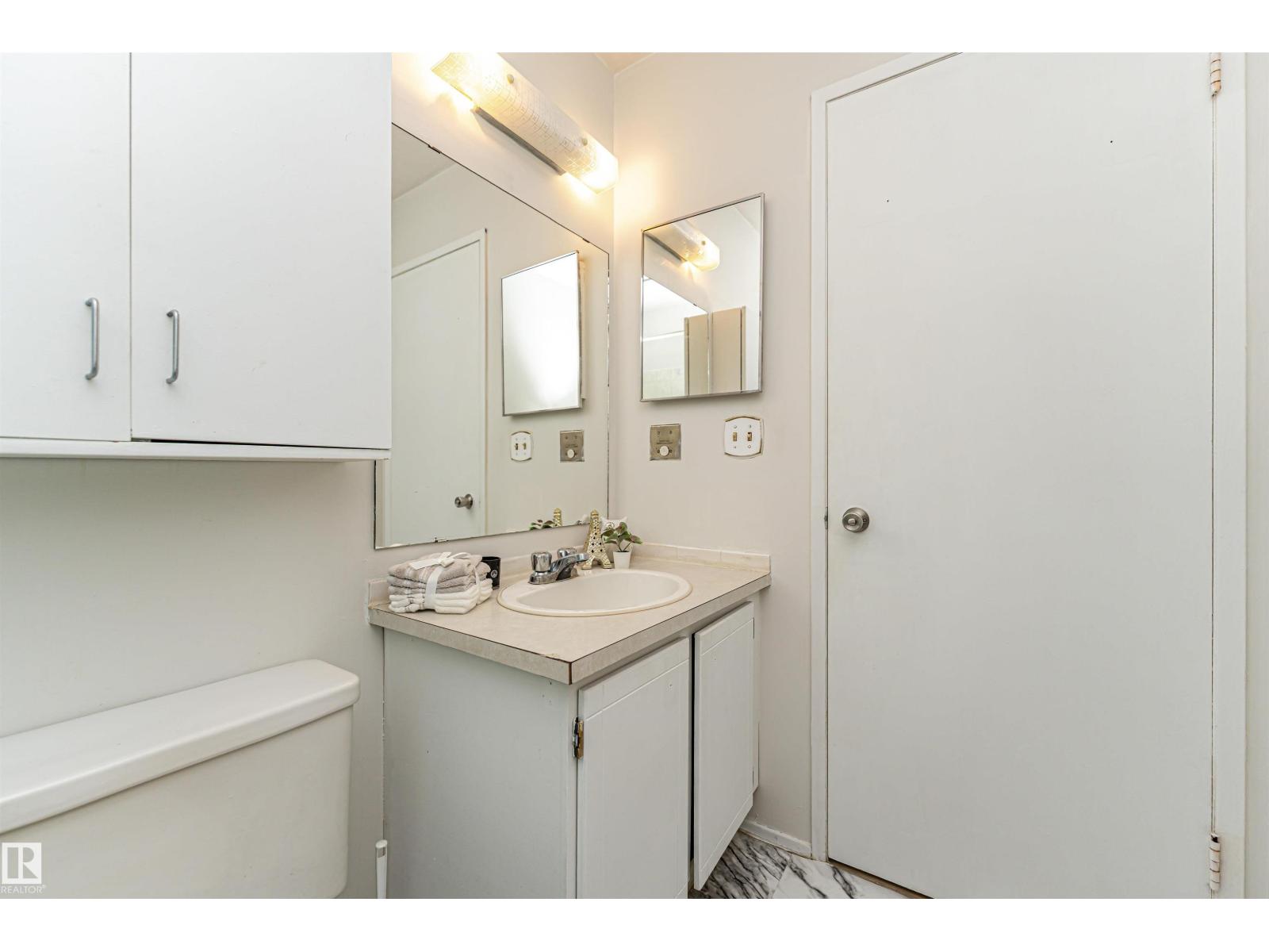 8660 27 Av Nw, Edmonton, Alberta  T6K 2X4 - Photo 35 - E4470235