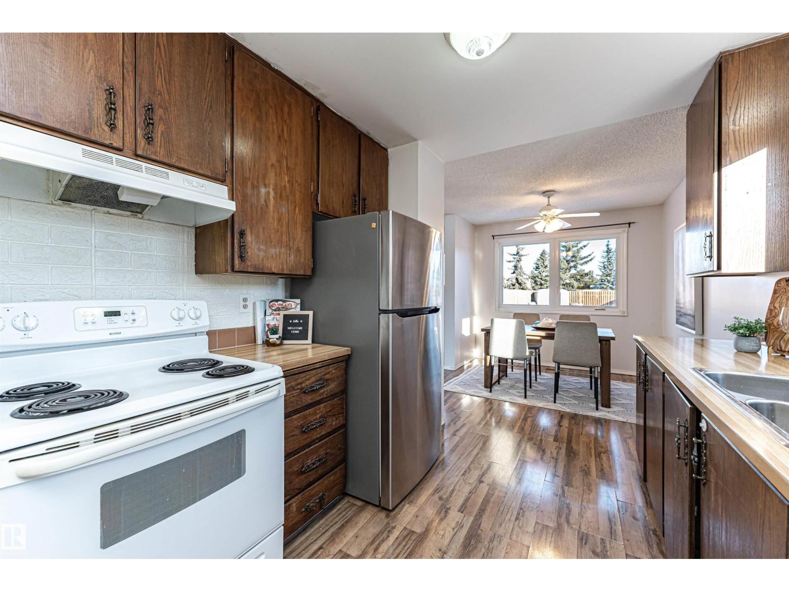 8660 27 Av Nw, Edmonton, Alberta  T6K 2X4 - Photo 9 - E4470235