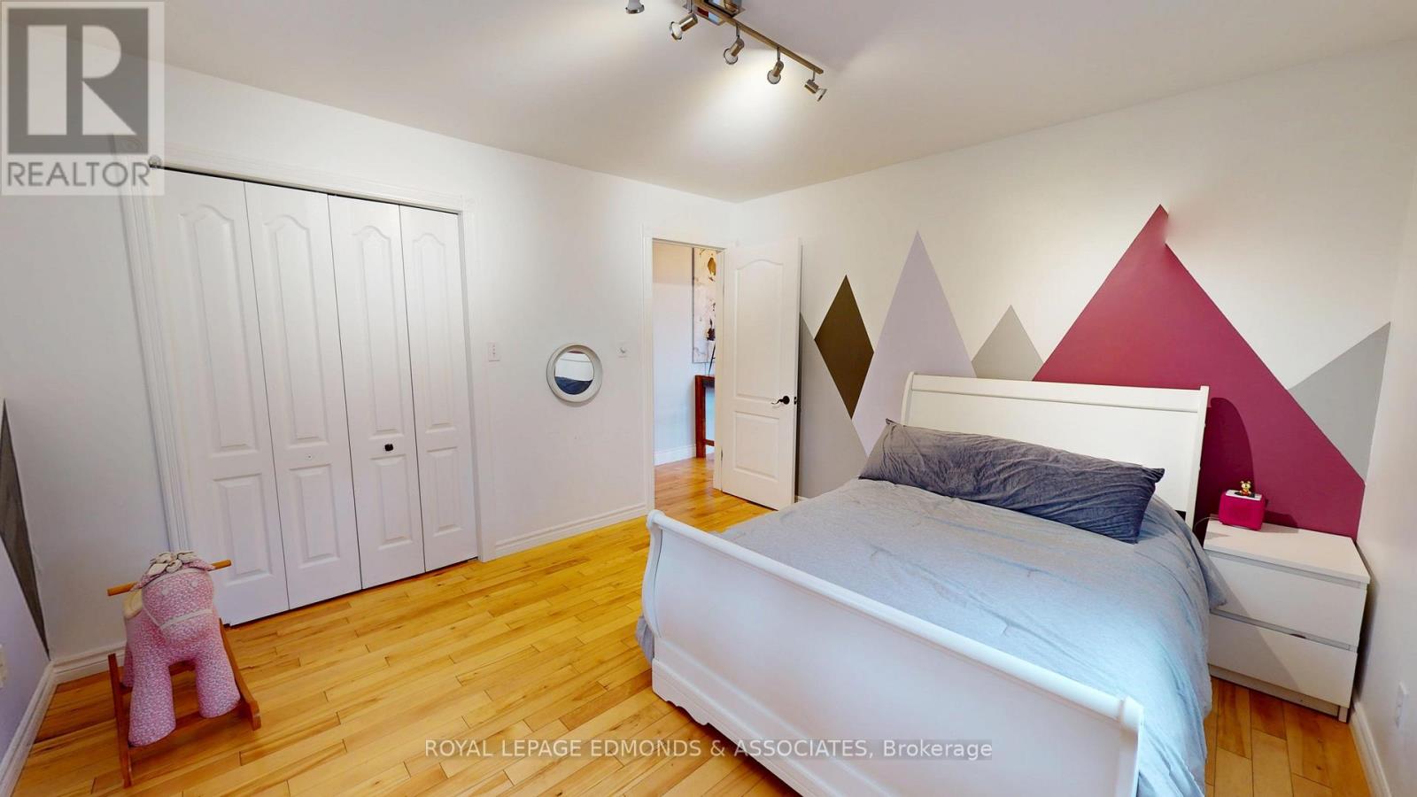 4 Steffen Street, Petawawa, Ontario  K8H 3L8 - Photo 23 - X12702440