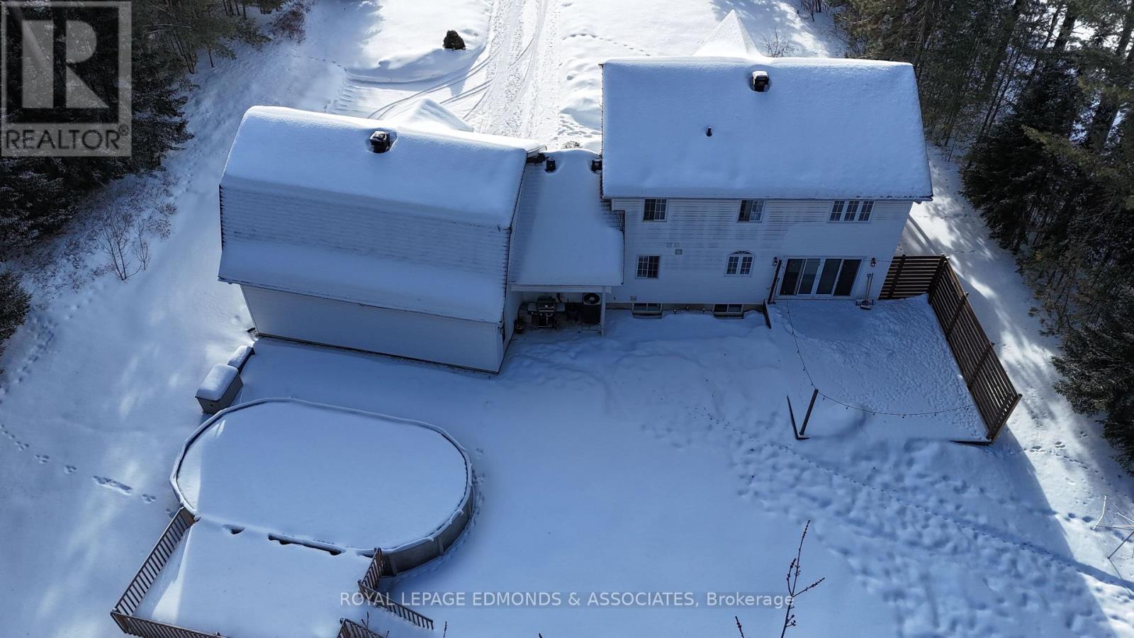 4 Steffen Street, Petawawa, Ontario  K8H 3L8 - Photo 4 - X12702440