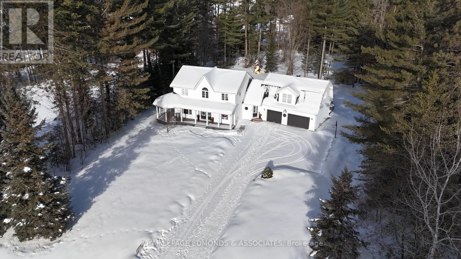 4 Steffen Street, Petawawa, Ontario  K8H 3L8 - Photo 5 - X12702440