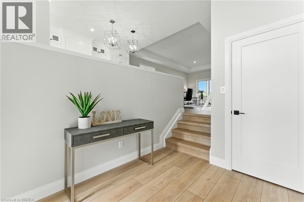 102 Vanrooy Trail, Waterford, Ontario  N0E 1Y0 - Photo 4 - 40799033