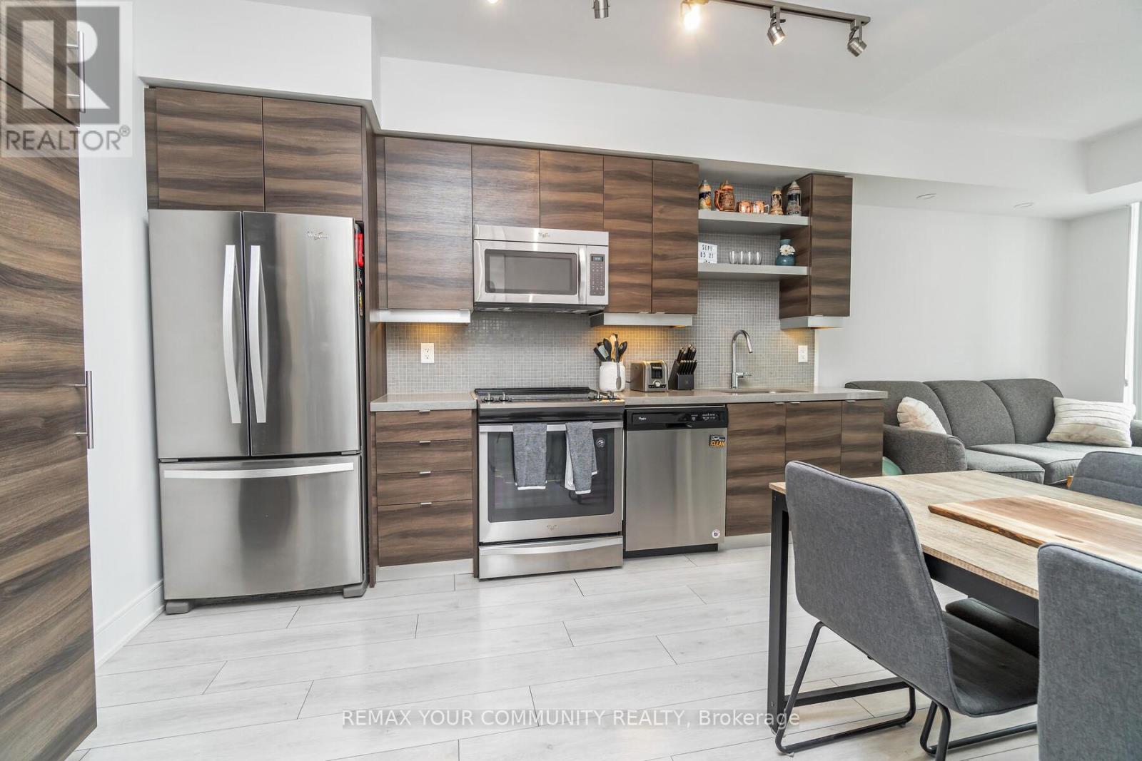 1518 - 525 Adelaide Street, Toronto, Ontario  M5V 0N7 - Photo 4 - C12701448