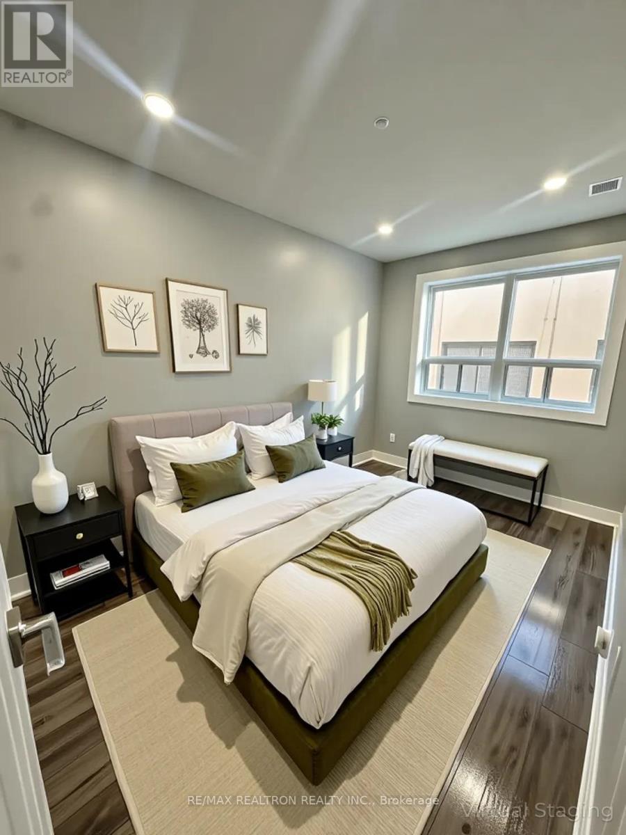 201 - 312 Douglas Avenue, Toronto, Ontario  M5M 1H1 - Photo 3 - C12635360