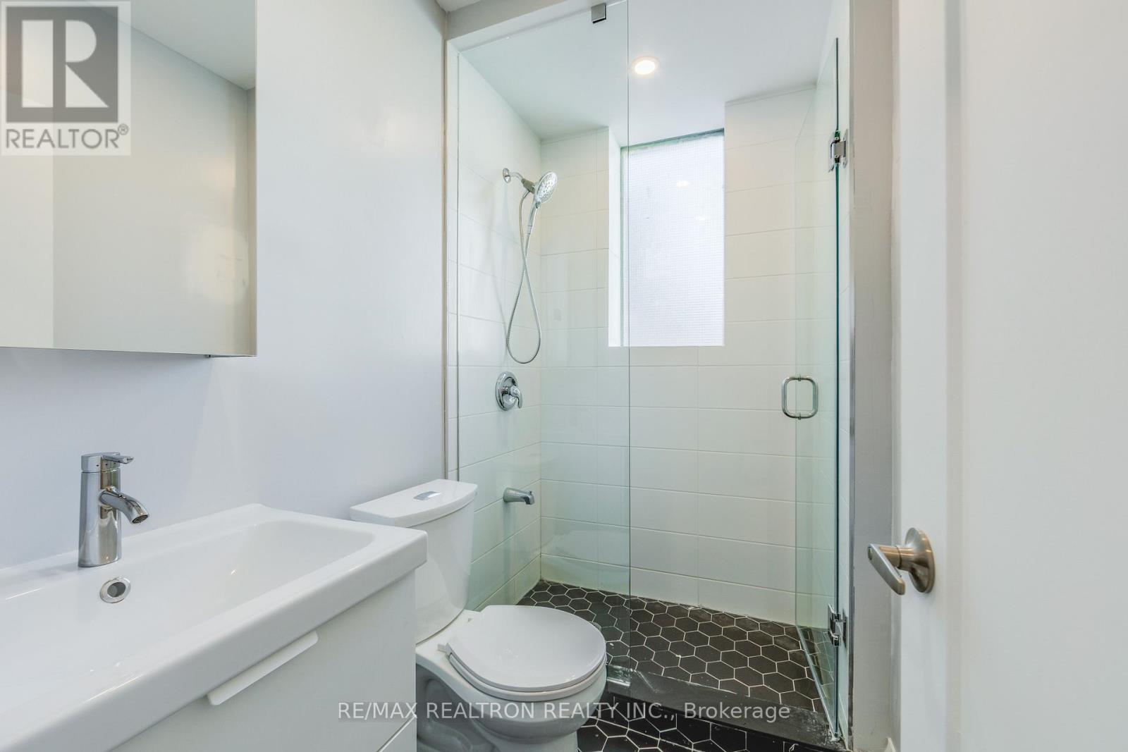 3 - 1480 Dundas Street E, Toronto, Ontario  M4M 1S9 - Photo 6 - E12500096