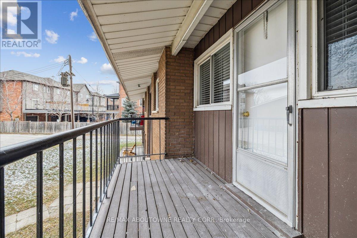 3 - 2350 Queensway Drive, Burlington, Ontario  L7R 3T3 - Photo 28 - W12683348