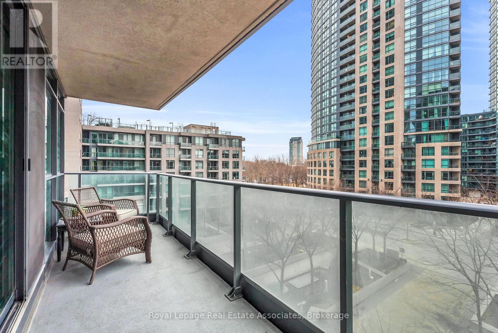 583 - 209 Fort York Boulevard, Toronto, Ontario  M5V 4A1 - Photo 25 - C12702406