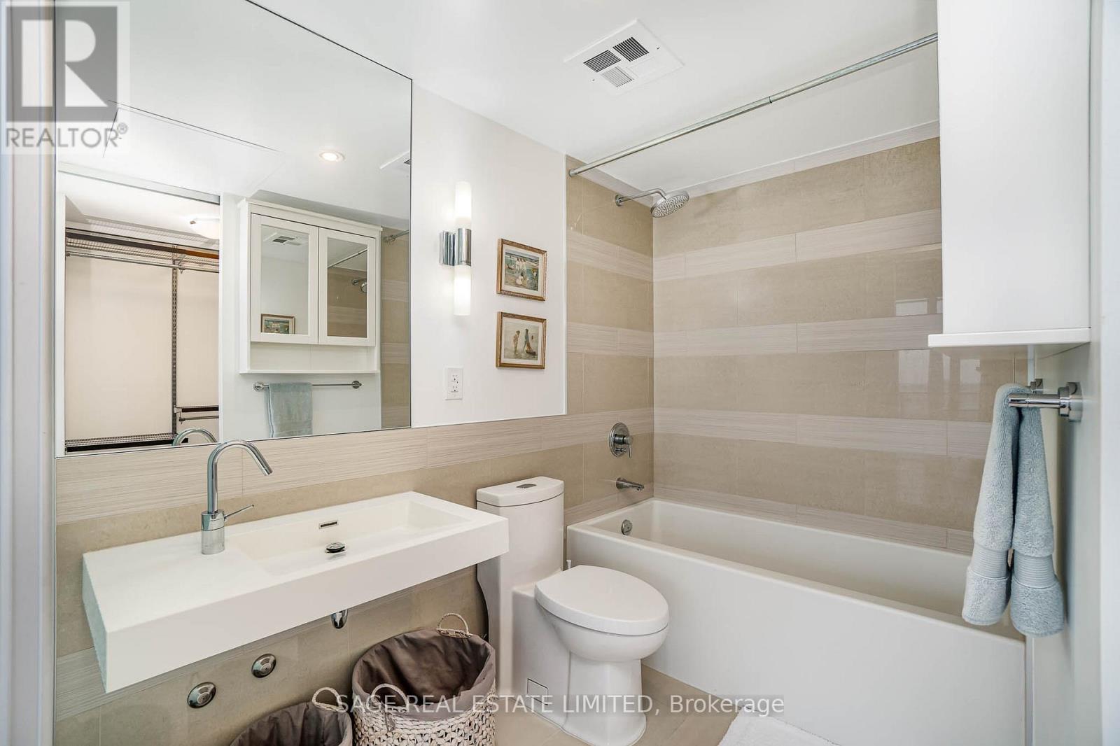 3202 - 70 Distillery Lane, Toronto, Ontario  M5A 0E3 - Photo 14 - C12702508