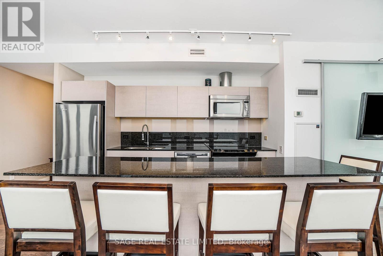 3202 - 70 Distillery Lane, Toronto, Ontario  M5A 0E3 - Photo 5 - C12702508