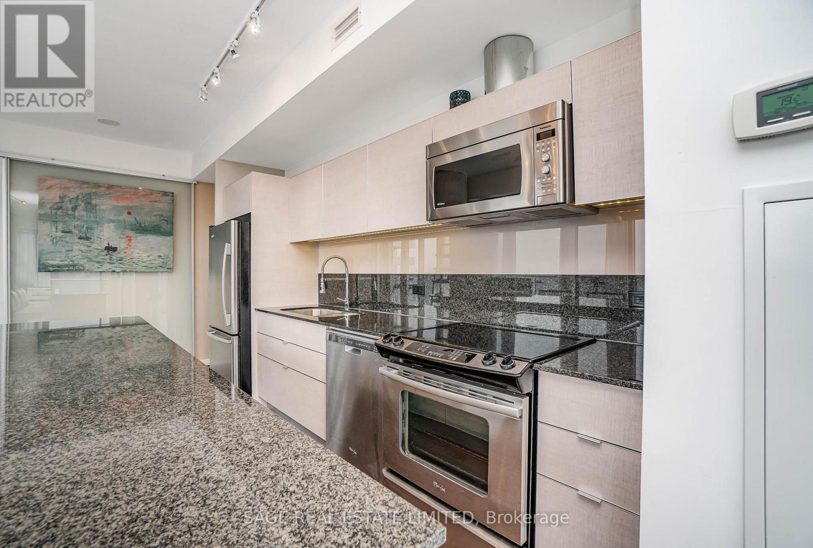 3202 - 70 Distillery Lane, Toronto, Ontario  M5A 0E3 - Photo 7 - C12702508