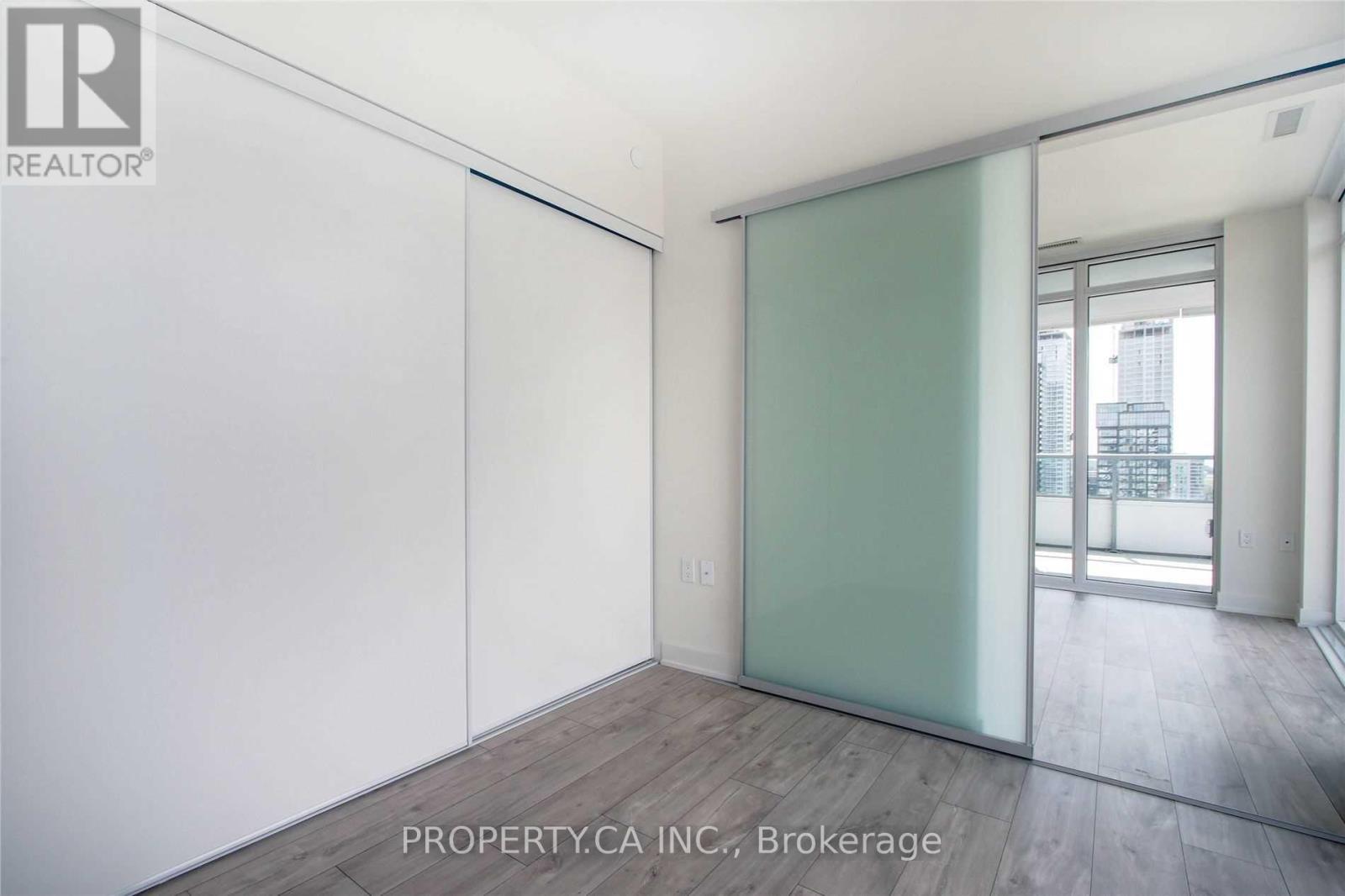 1404w - 27 Bathurst Street, Toronto, Ontario  M5V 2P1 - Photo 17 - C12702624