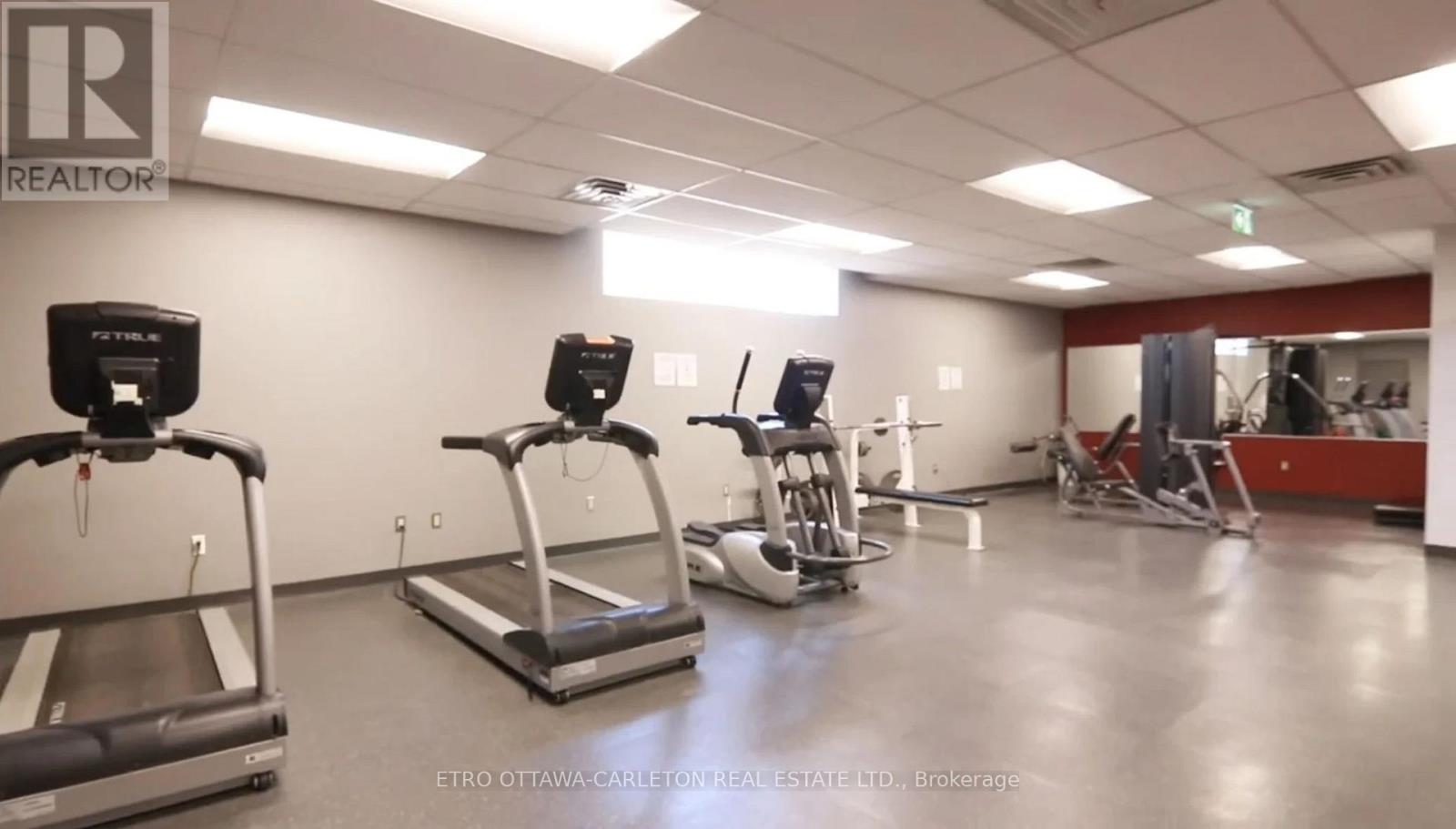 306 - 280 Brittany Drive, Ottawa, Ontario  K1K 4M4 - Photo 12 - X12439214