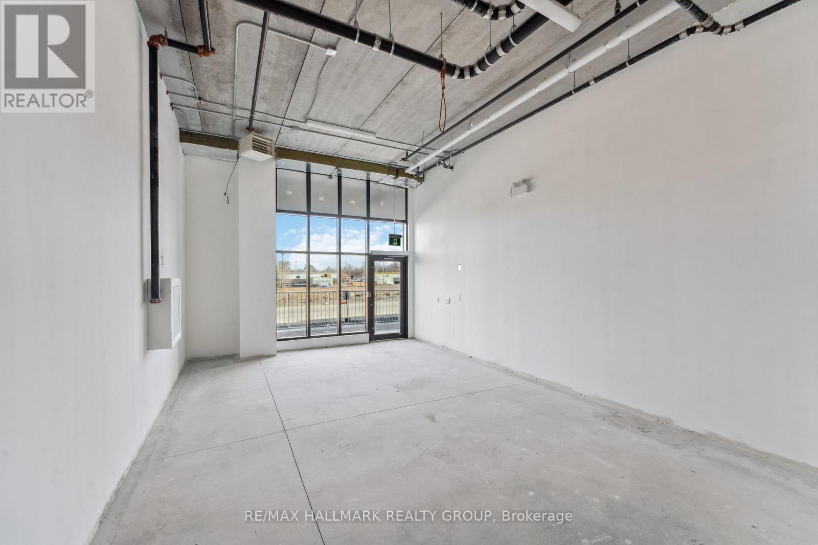 11 - 1340 Hemlock Rd Road, Ottawa, Ontario  K1K 2G8 - Photo 8 - X12474092