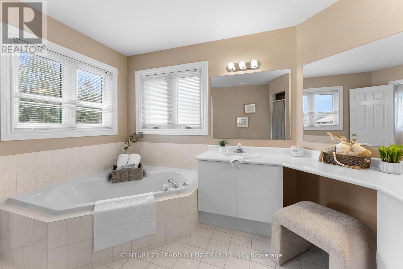 1611 Seguin Square, Pickering, Ontario  L1V 6T4 - Photo 24 - E12702392